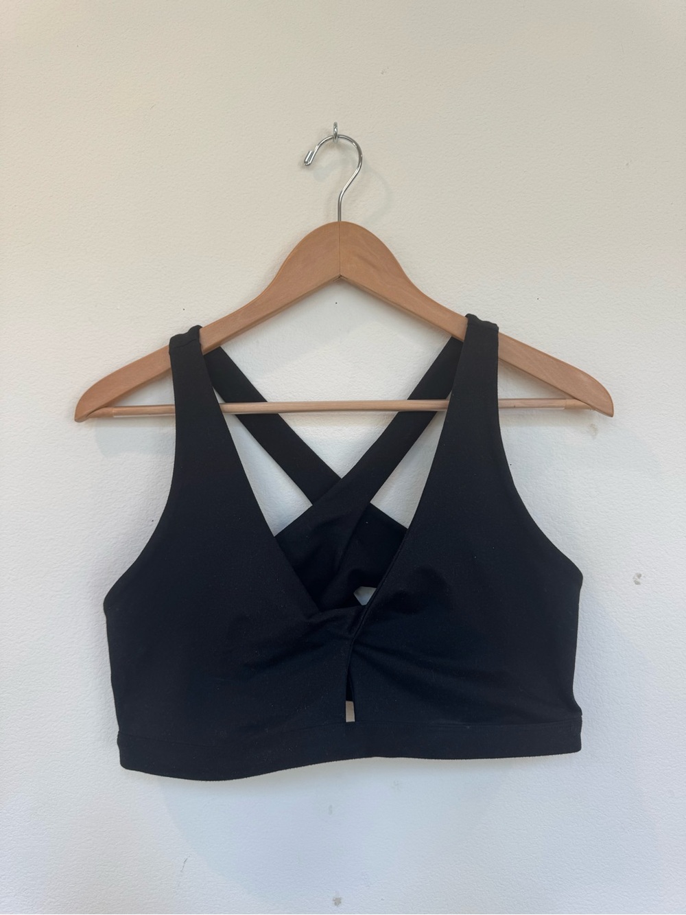 Fabletics Black Cross-Back Sports Bra